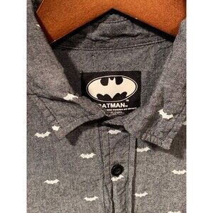 Batman DC Comics 100% Gray Cotton Chambray White Batman Logo Size Medium Shirt